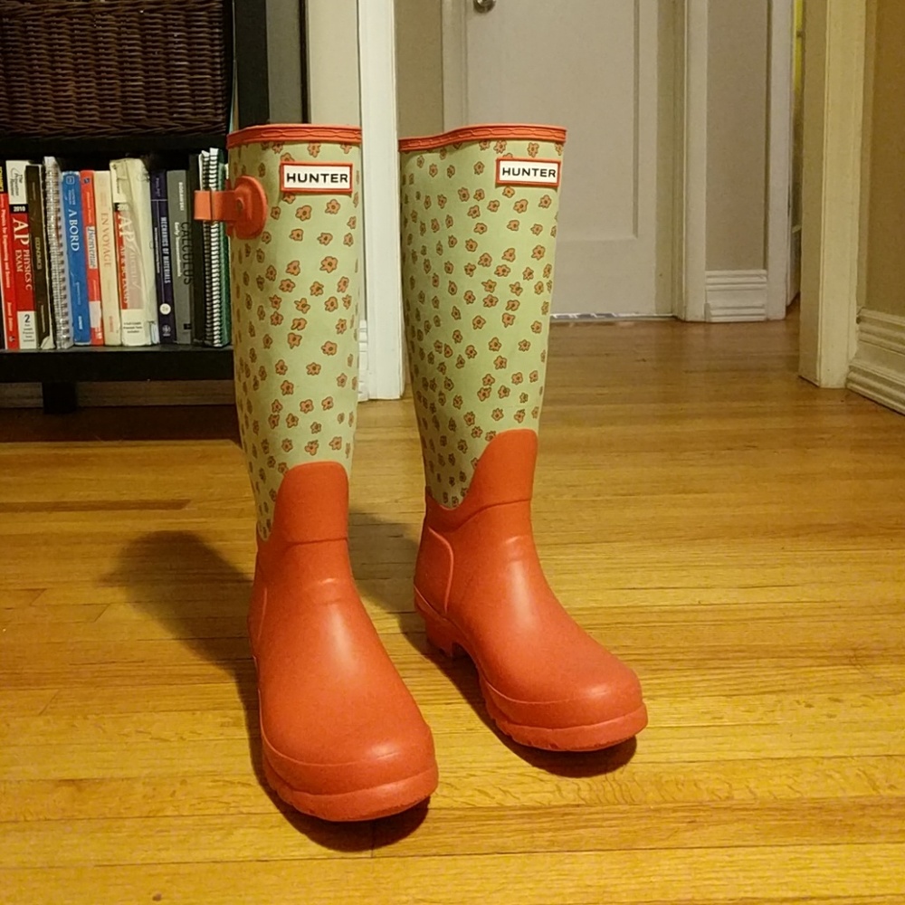 Original Tall Hunter Festival Floral Rain Boot.